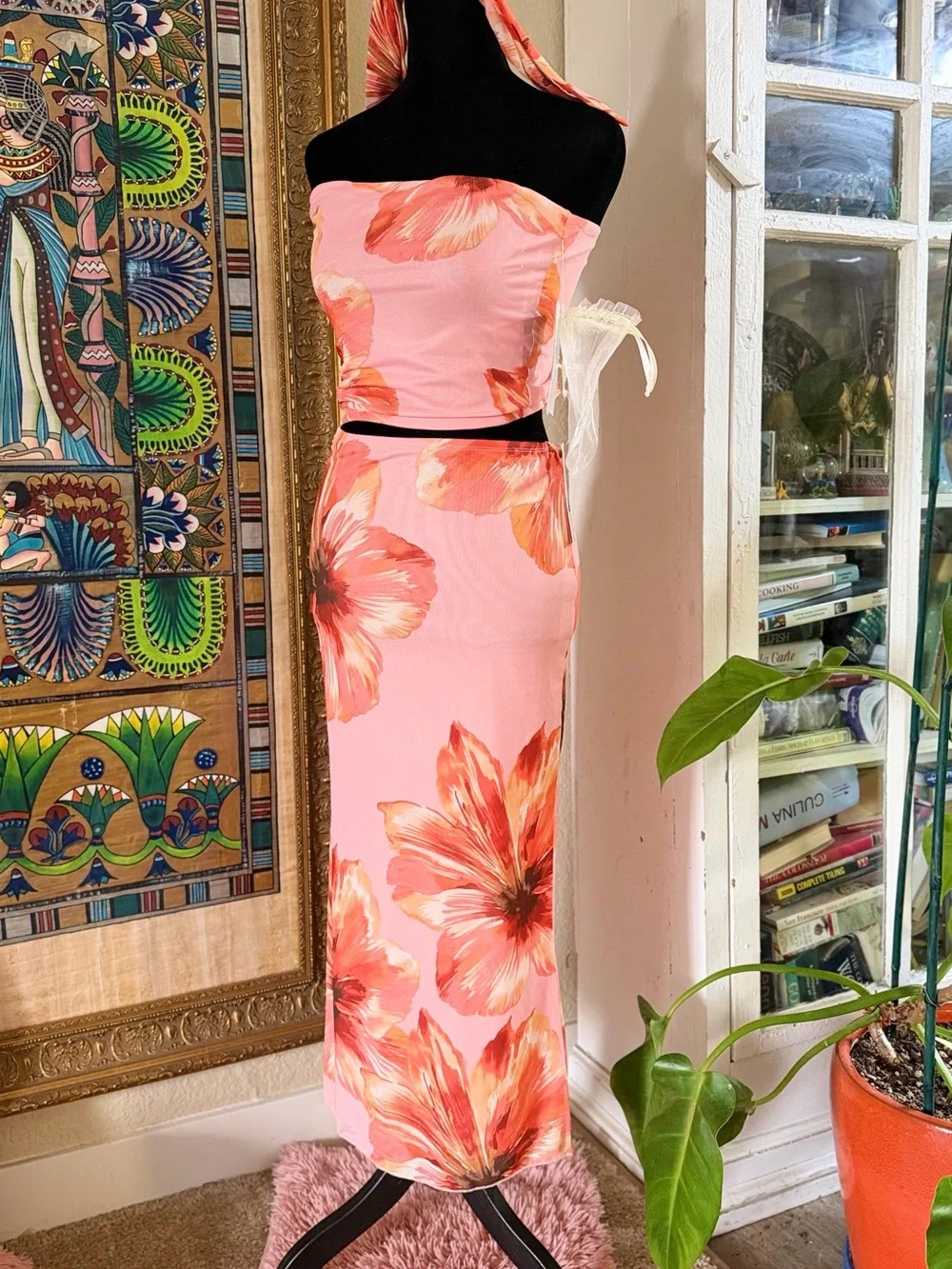 Two-piece set with scarf!